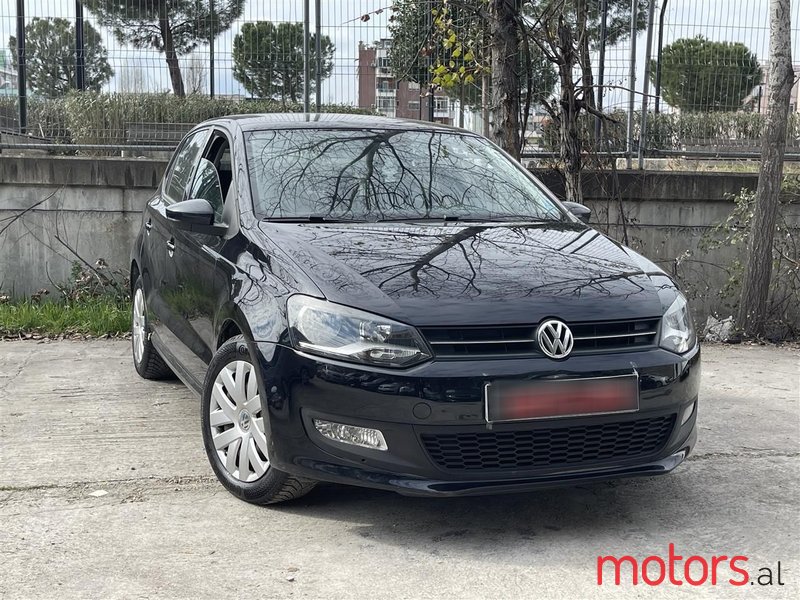 2010' Volkswagen Polo photo #1