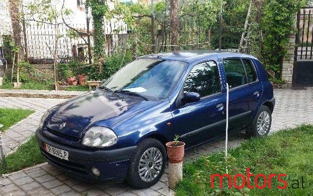 2000' Renault Clio photo #2