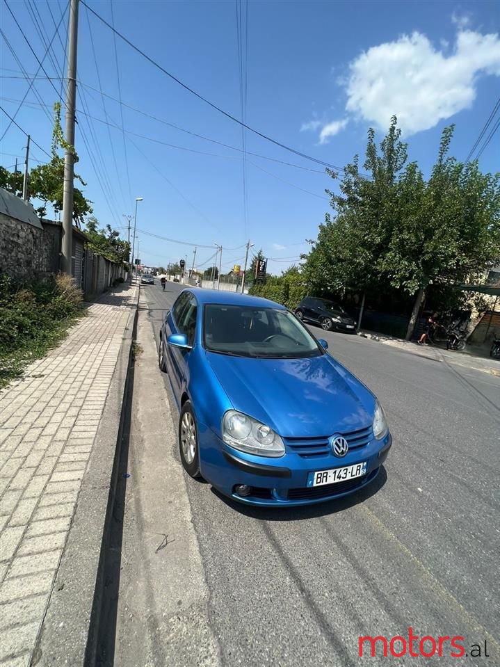 2005' Volkswagen Golf photo #6