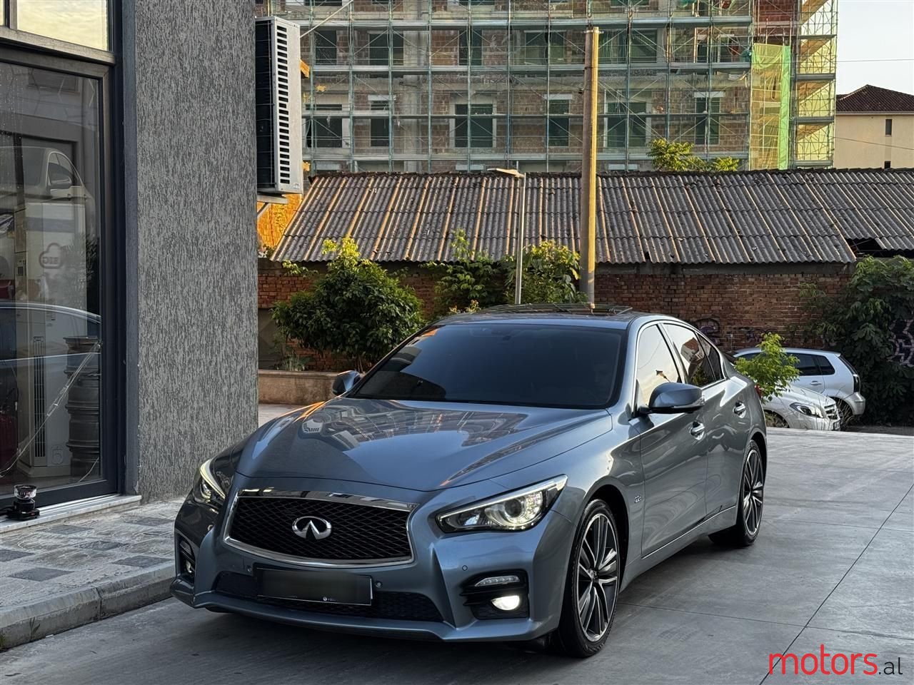 2014' Infiniti Q50 photo #1