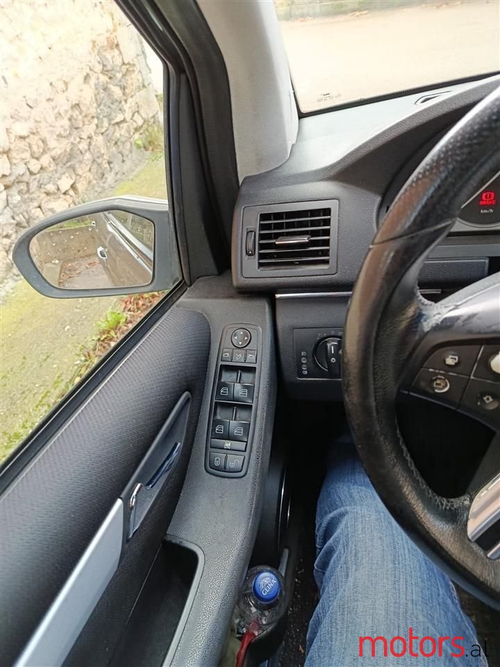 2008' Mercedes-Benz B 200 photo #5