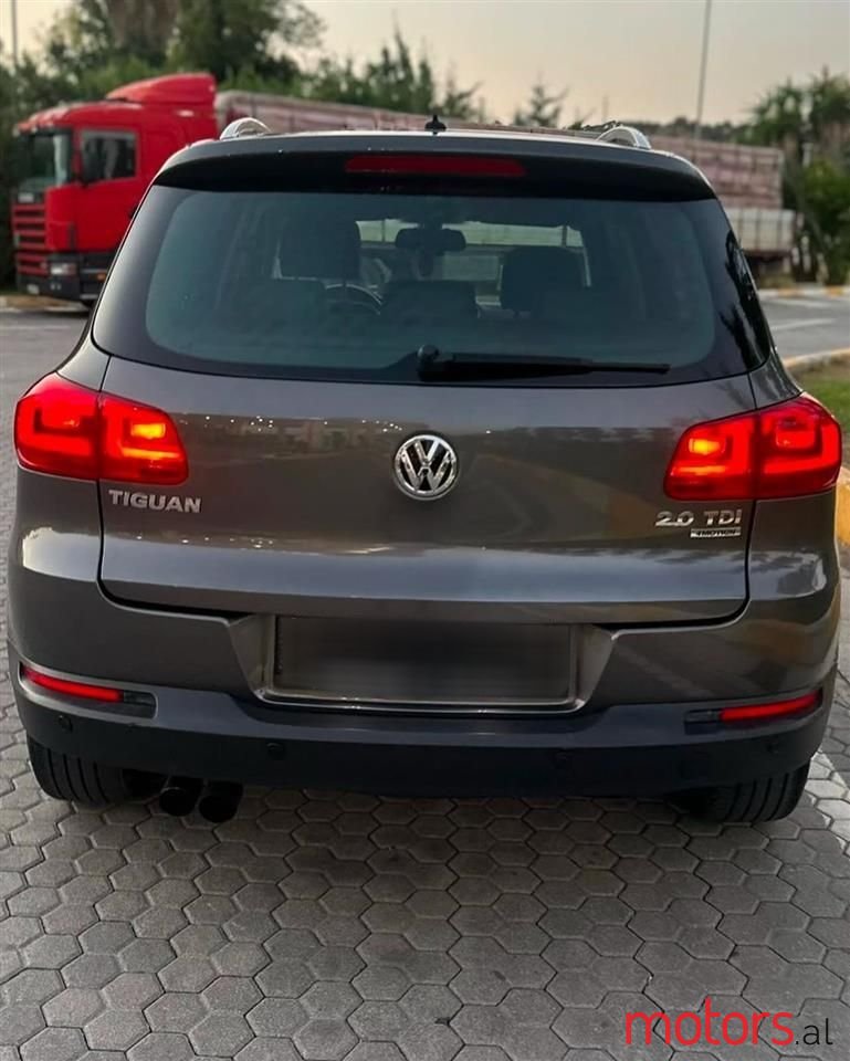 2014' Volkswagen Tiguan photo #4