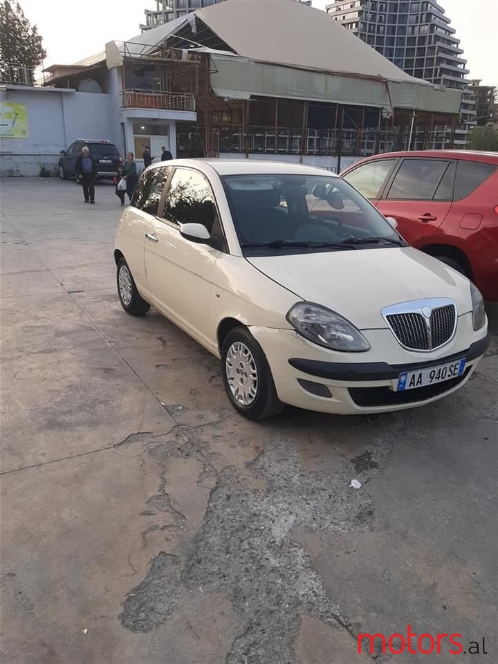 2004' Lancia Ypsilon photo #3