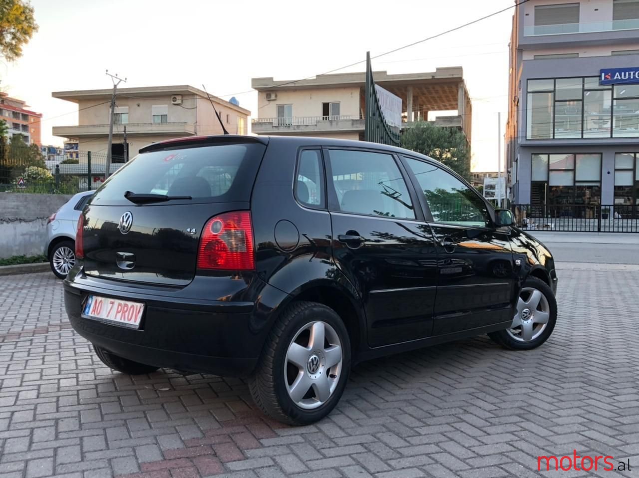 2004' Volkswagen Polo photo #3