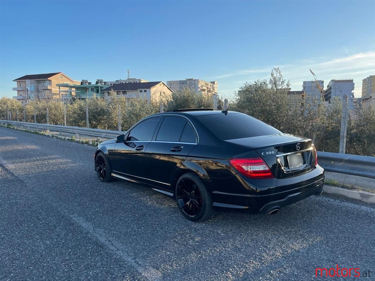 2012' Mercedes-Benz C 300 photo #3