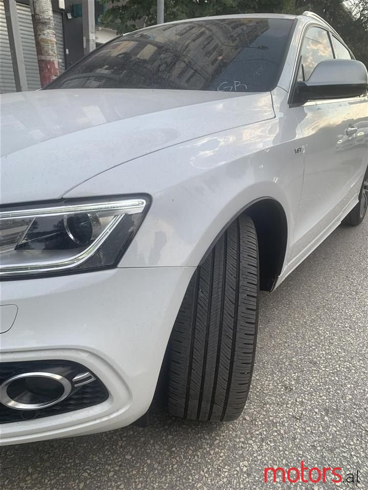 2015' Audi SQ5 photo #4