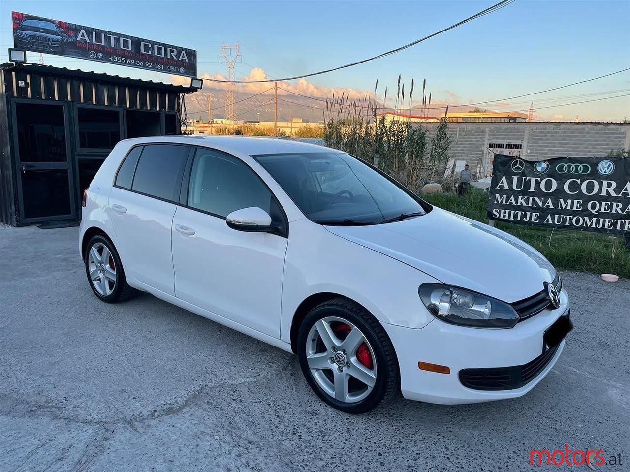 2012' Volkswagen Golf photo #1