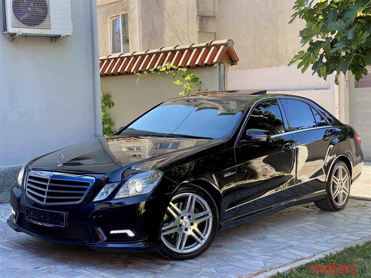 2010' Mercedes-Benz E 350 photo #2