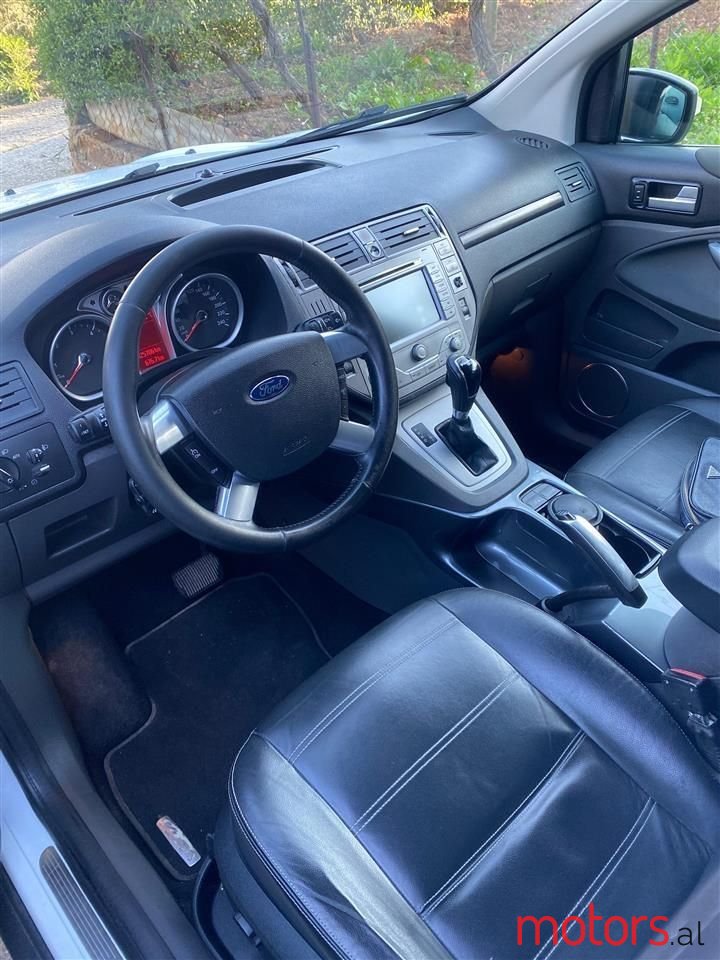 2011' Ford Kuga photo #4