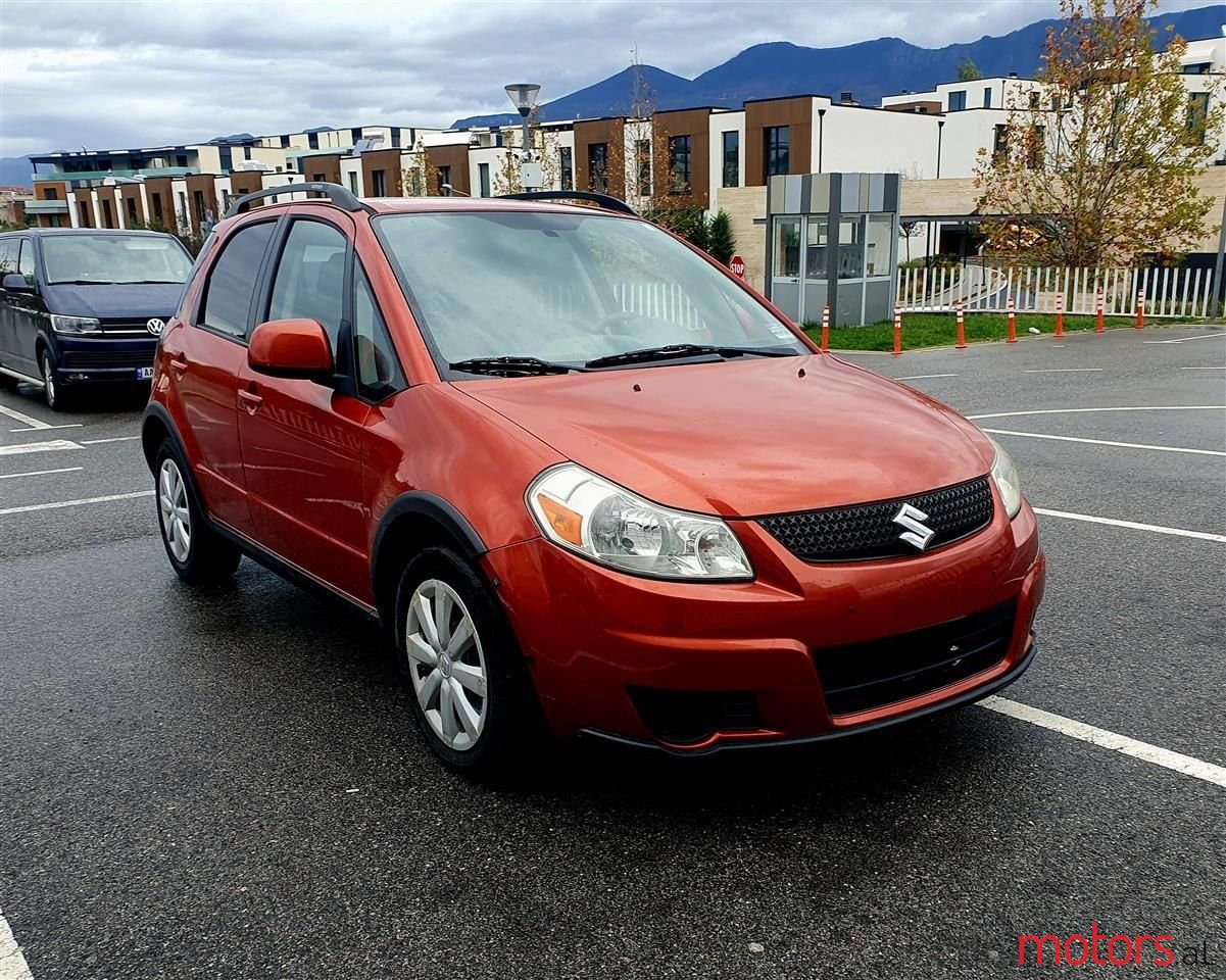 2010' Suzuki SX4 photo #4