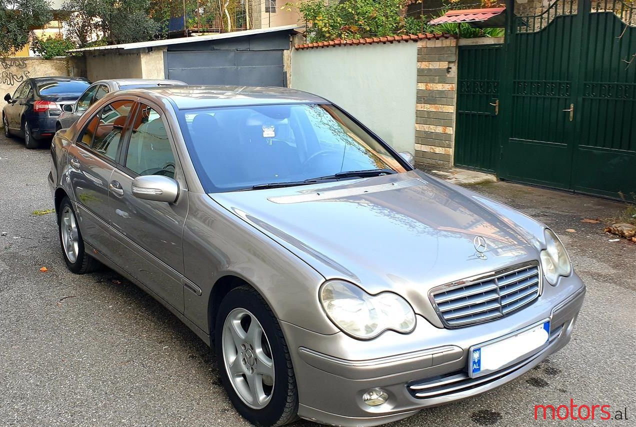 2005' Mercedes-Benz C 200 photo #1