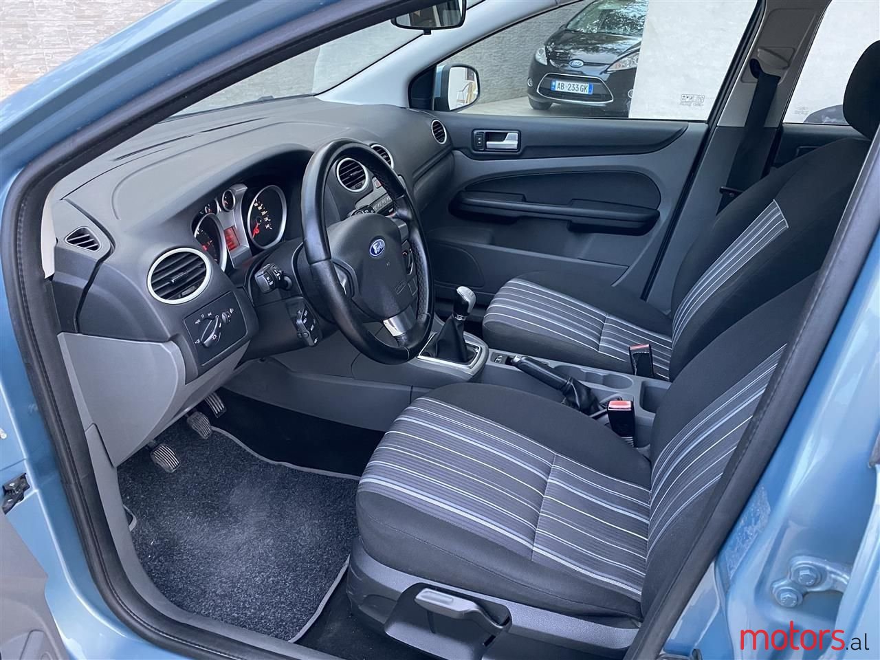 2009' Ford Focus photo #4