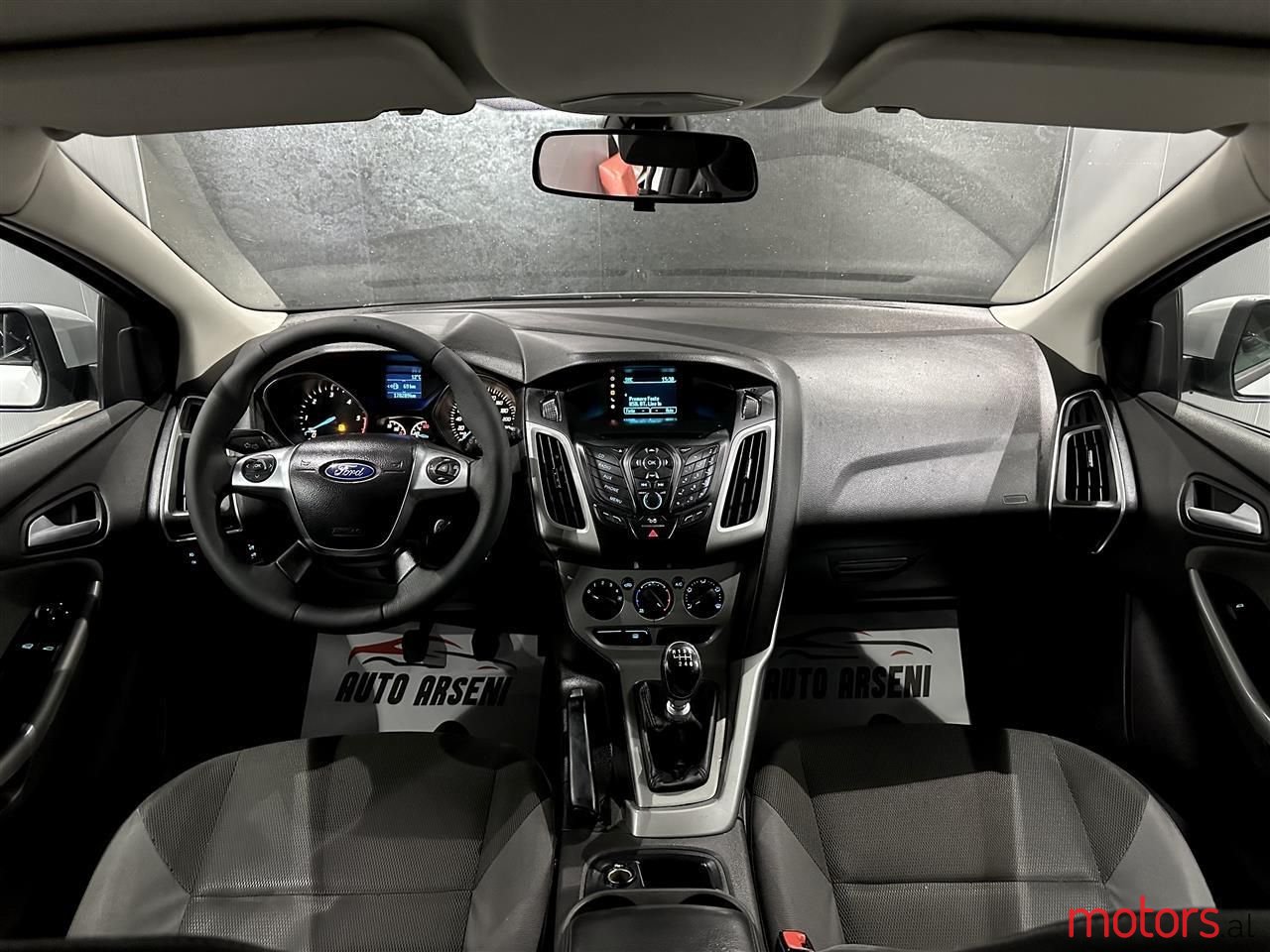 2014' Ford Focus photo #2