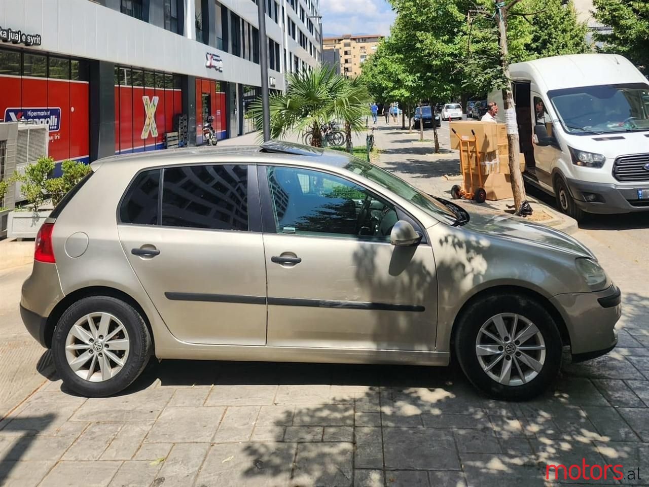 2005' Volkswagen Golf photo #2