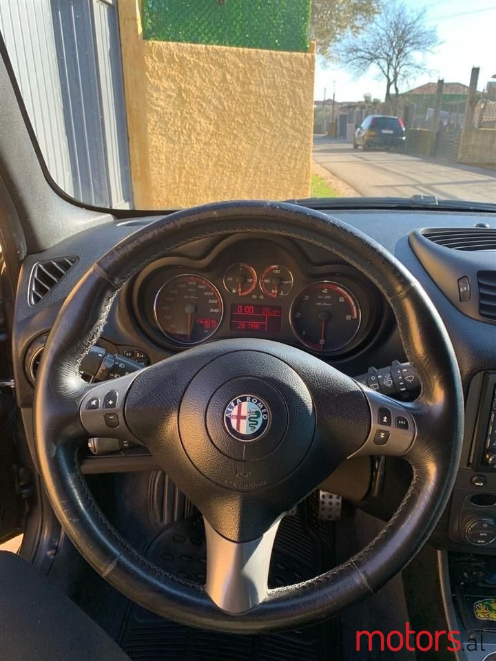 2009' Alfa Romeo Alfa 147 photo #5