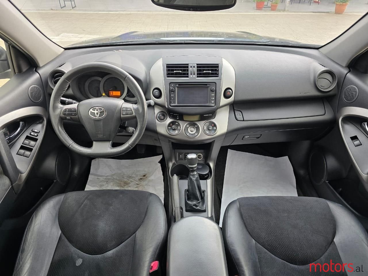 2012' Toyota RAV4 photo #3