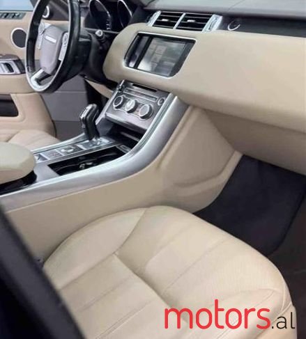 2015' Land Rover Range Rover Sport photo #3