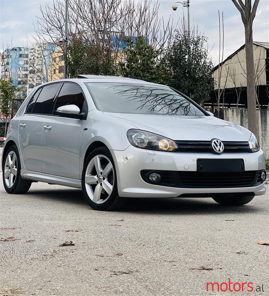 2012' Volkswagen Golf photo #1