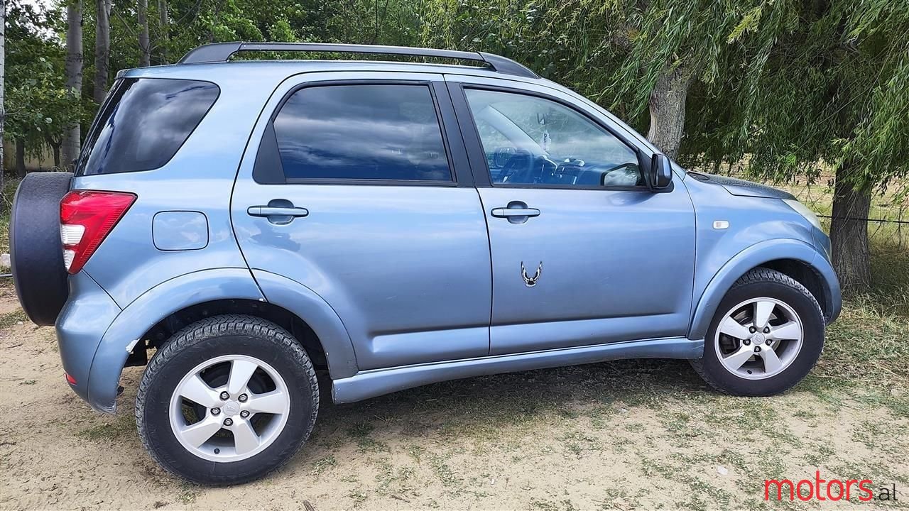 2006' Daihatsu Terios photo #2