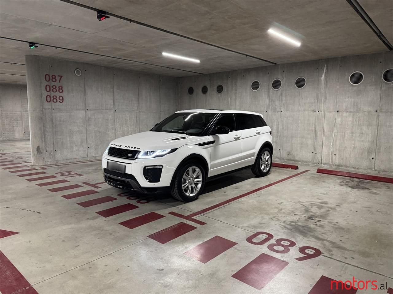 2016' Land Rover Range Rover Evoque photo #1