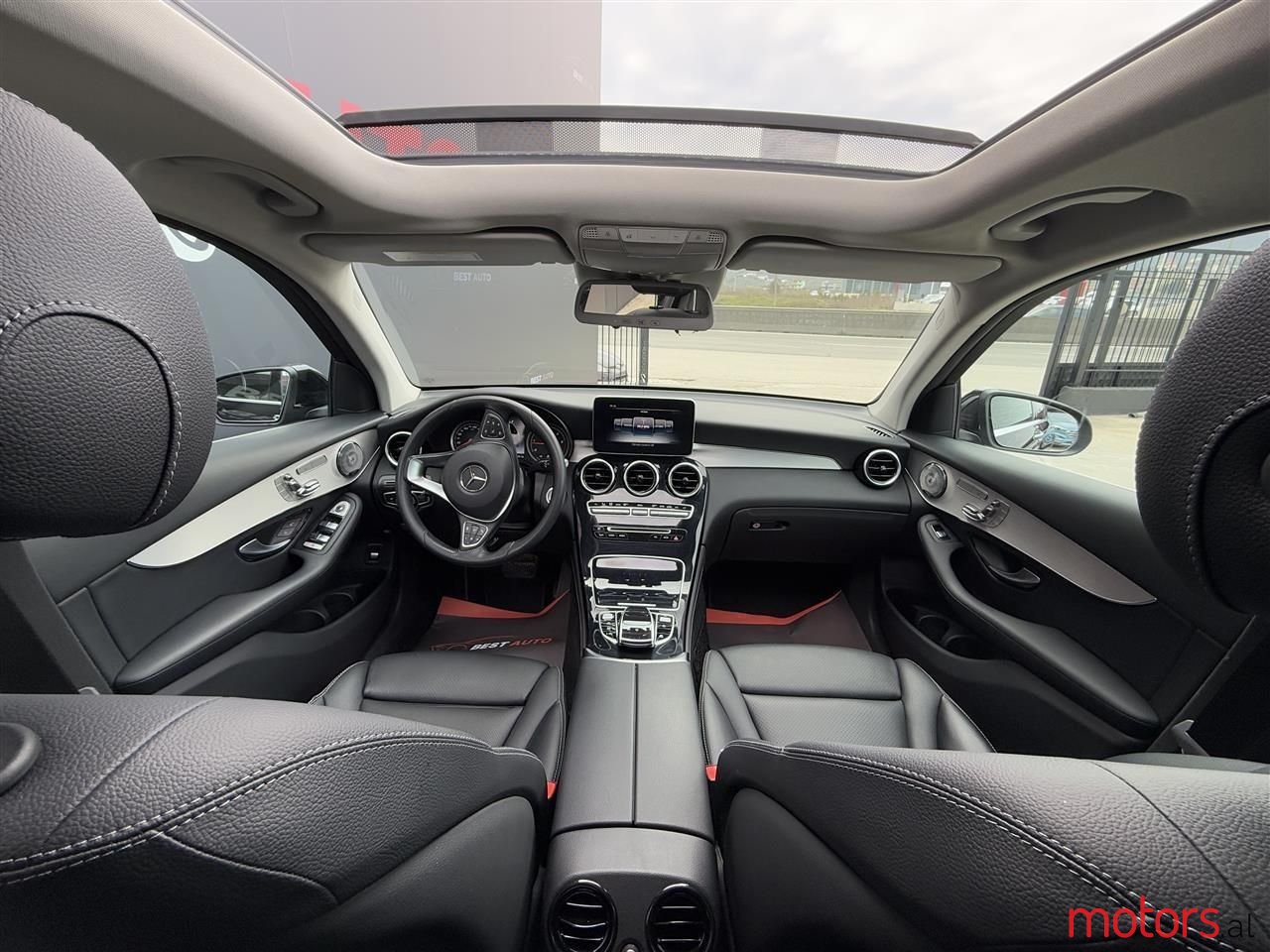 2016' Mercedes-Benz GLC 220 photo #3