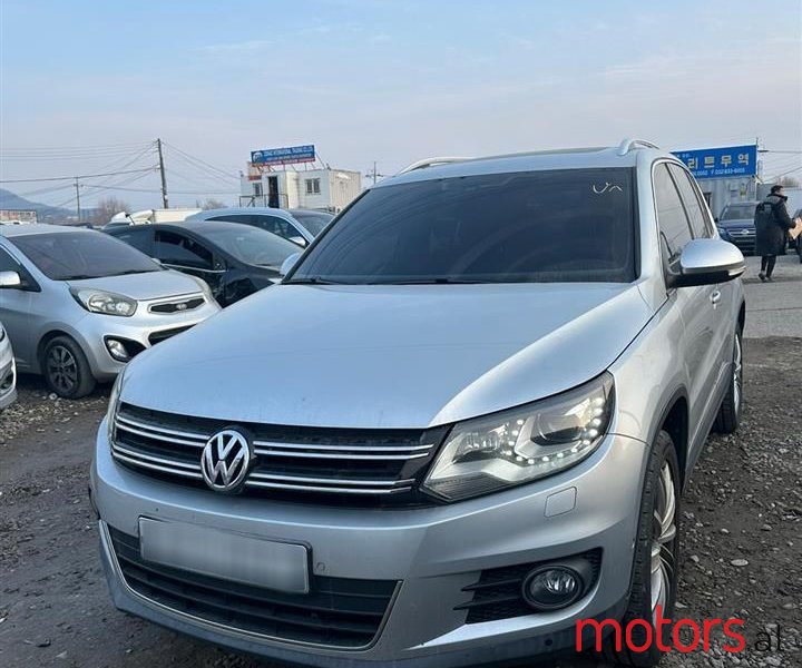 2013' Volkswagen Tiguan photo #3