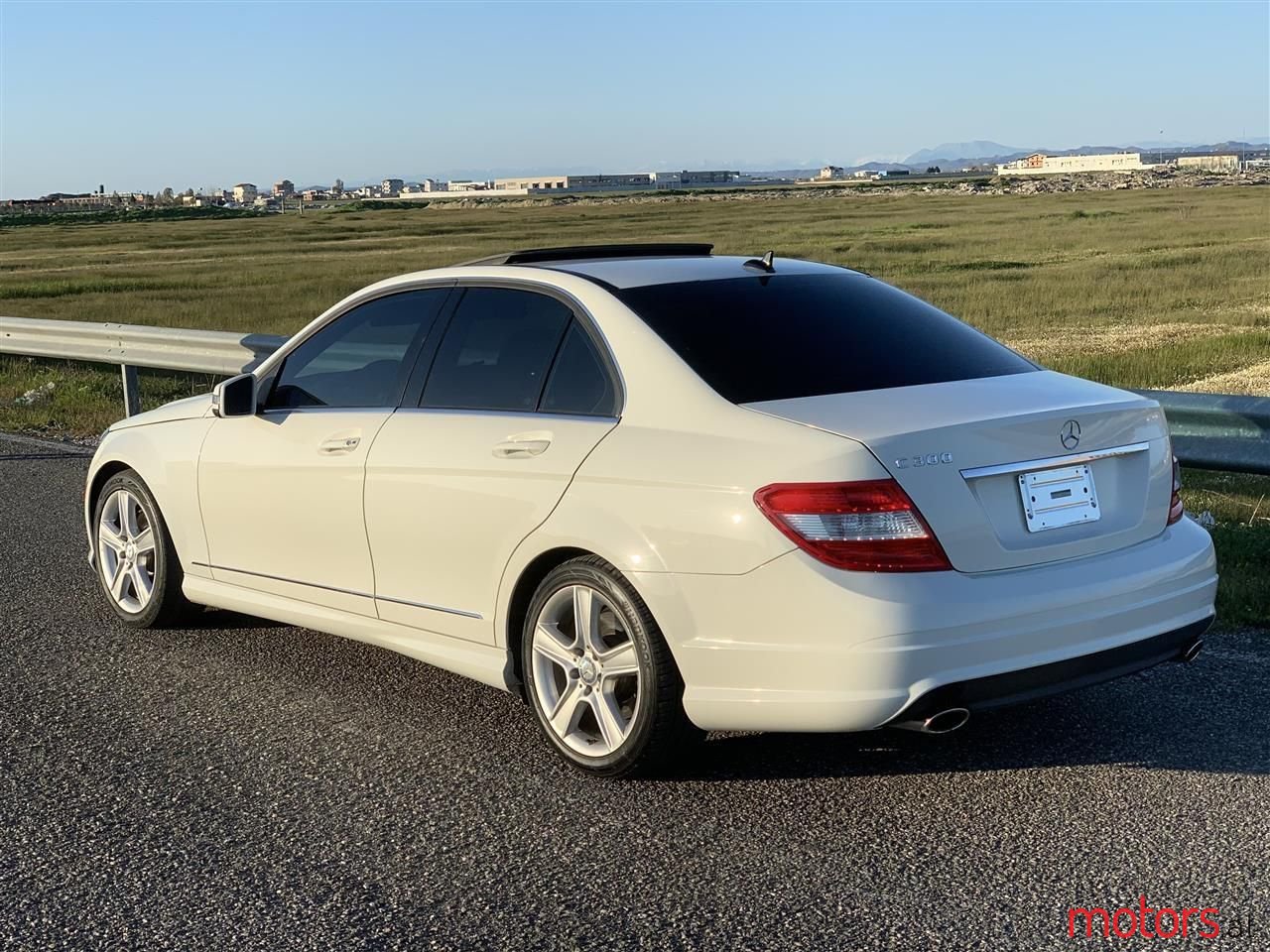2010' Mercedes-Benz C 300 photo #4