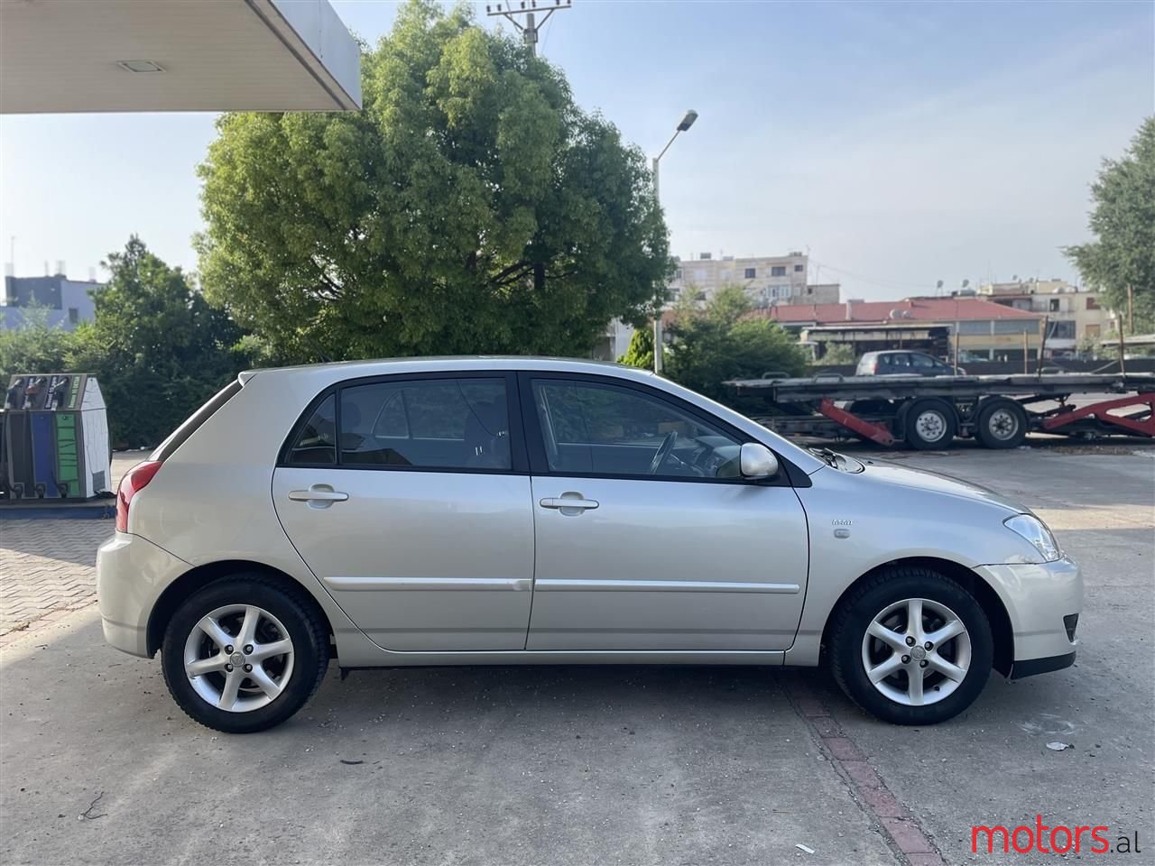 2005' Toyota Corolla photo #4