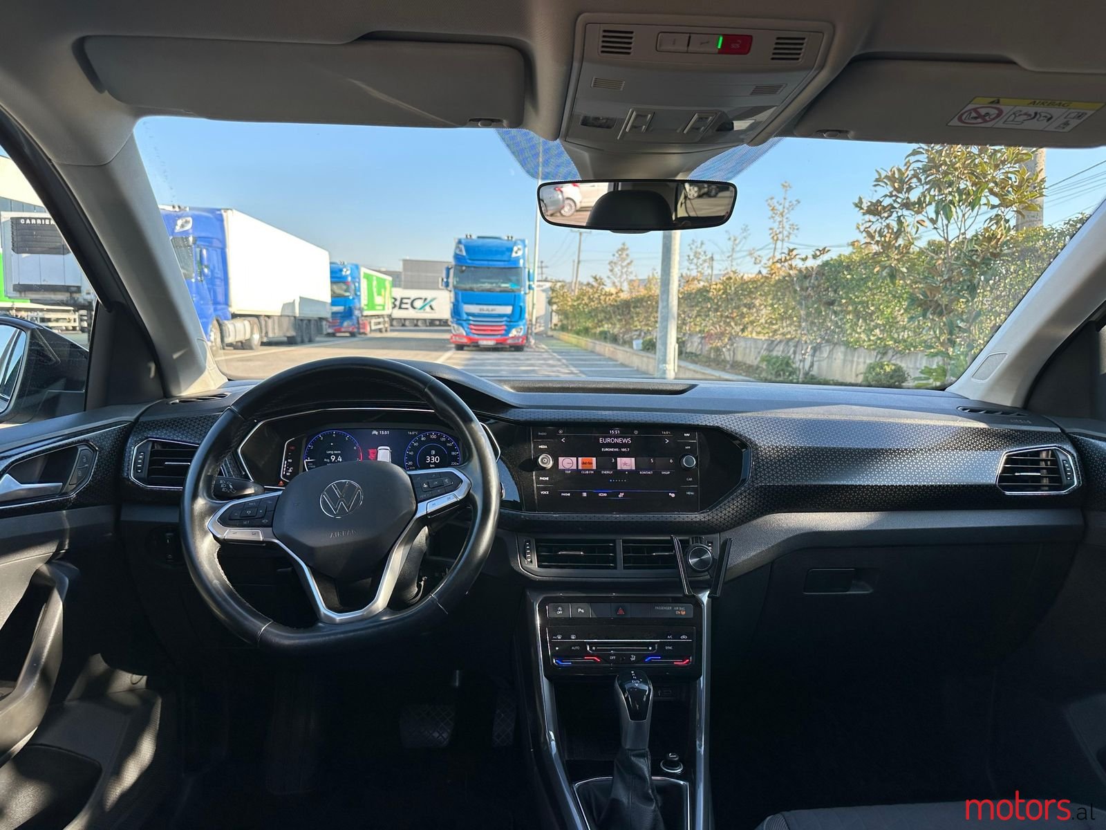 2021' Volkswagen T-Roc photo #4