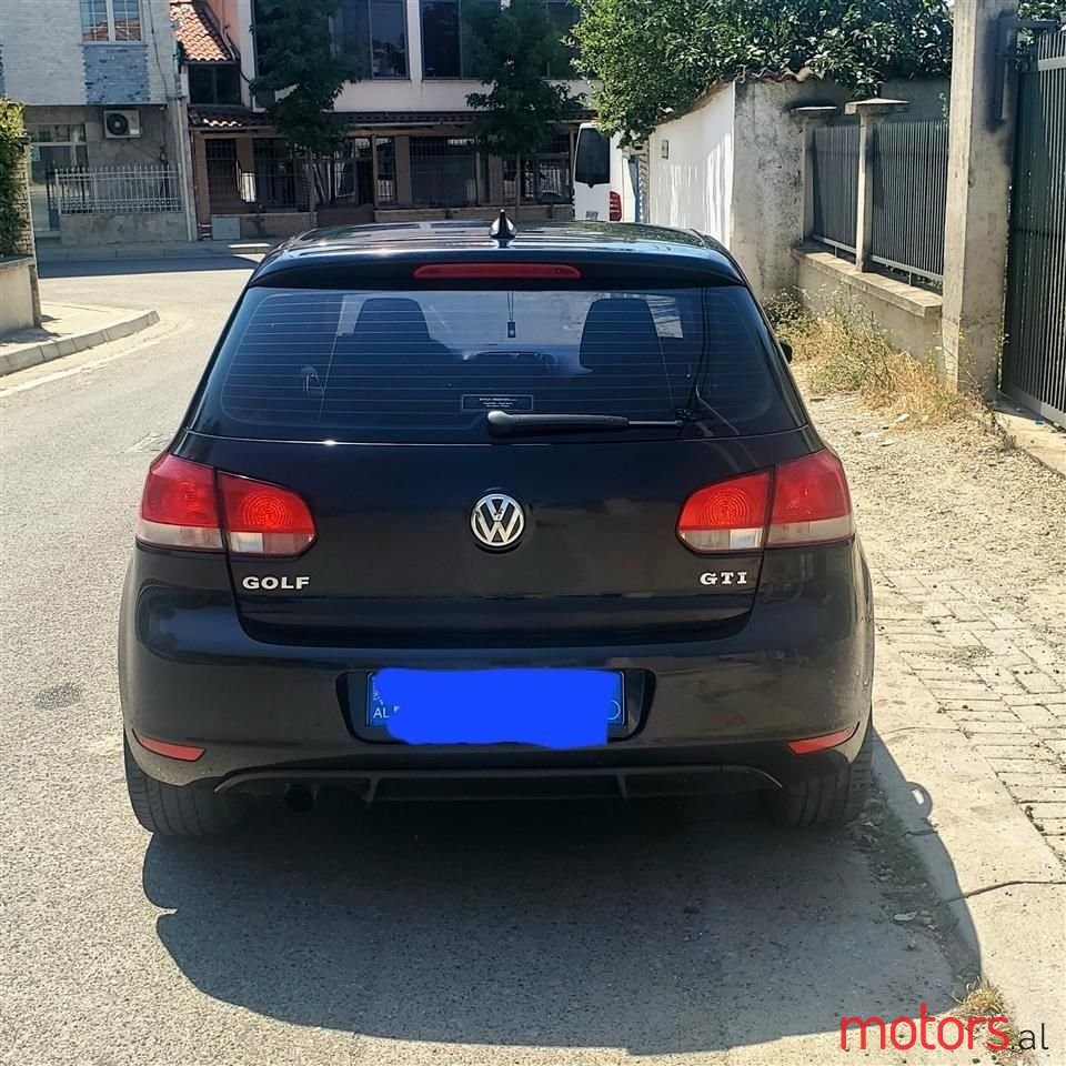 2010' Volkswagen Golf photo #6