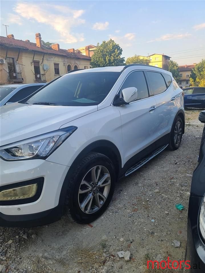 2013' Hyundai Santa Fe photo #5