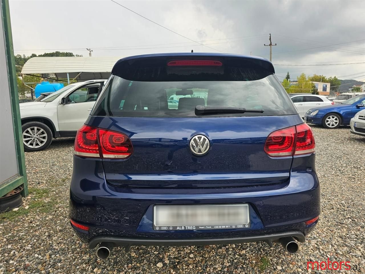 2011' Volkswagen Golf photo #2