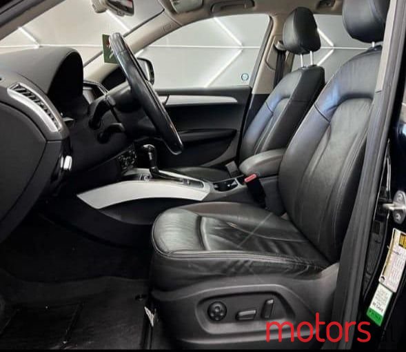 2011' Audi Q5 photo #5