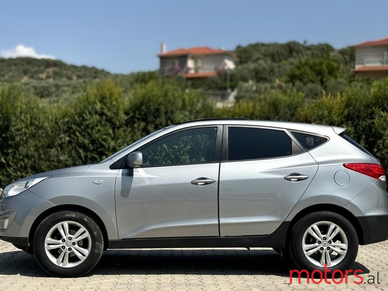 2011' Hyundai Tucson photo #5