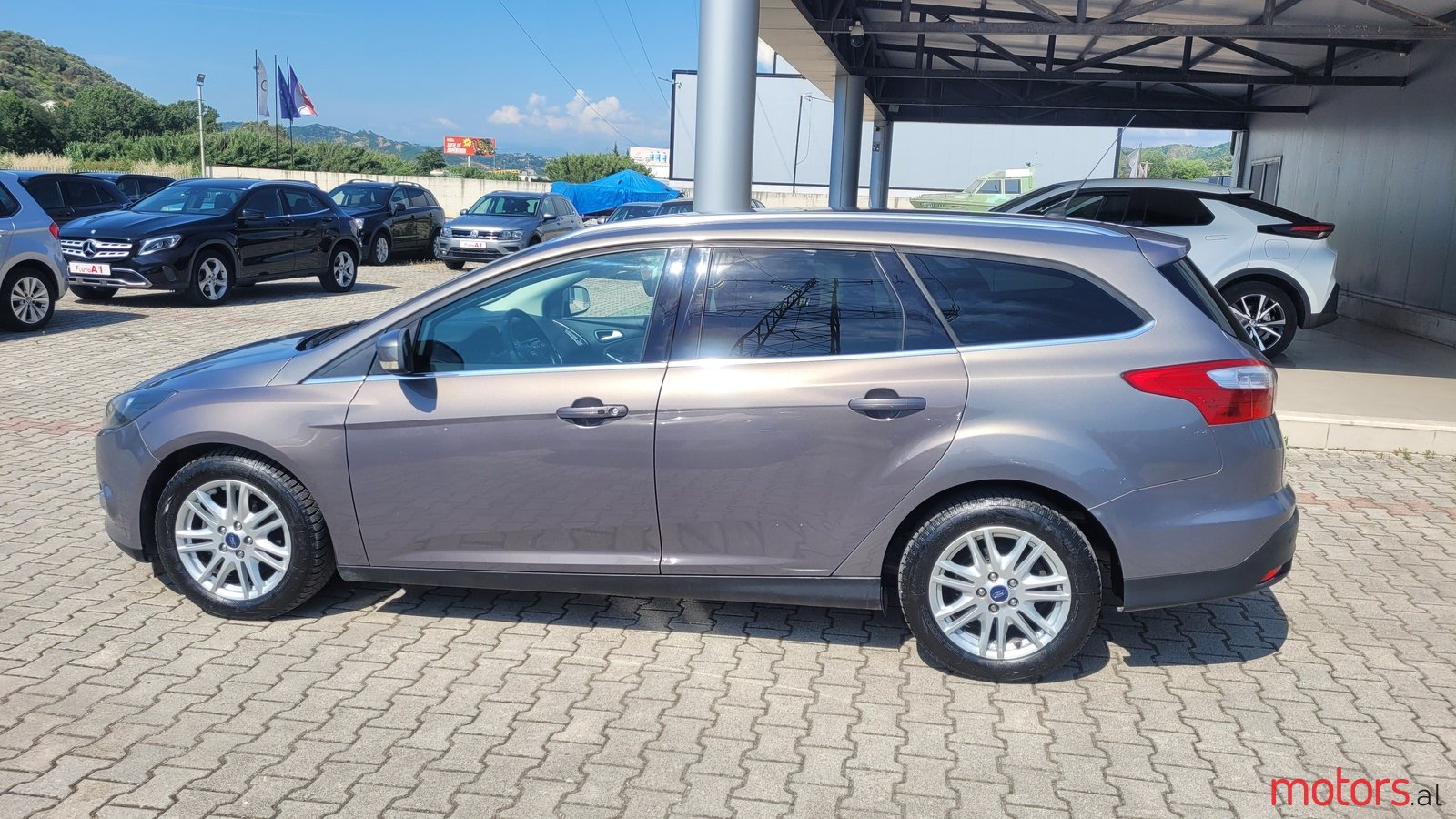 2014' Ford Focus Gri photo #6