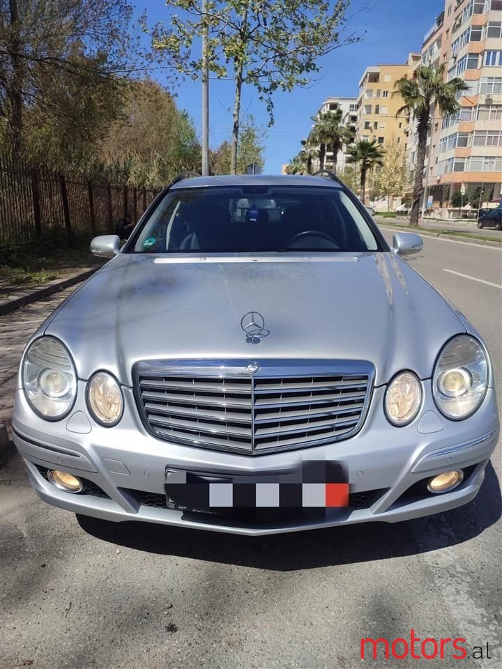 2008' Mercedes-Benz E 200 photo #4