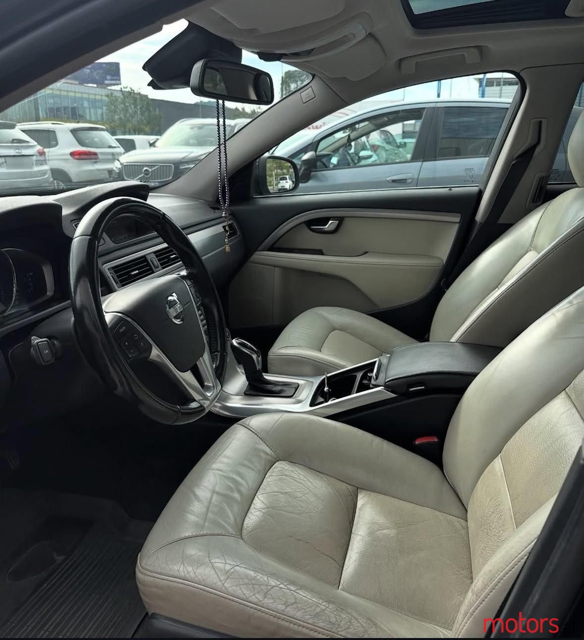 2014' Volvo S80 photo #3