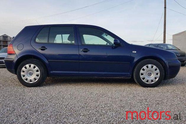 2000' Volkswagen Golf photo #1