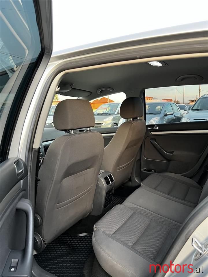 2006' Volkswagen Golf photo #5