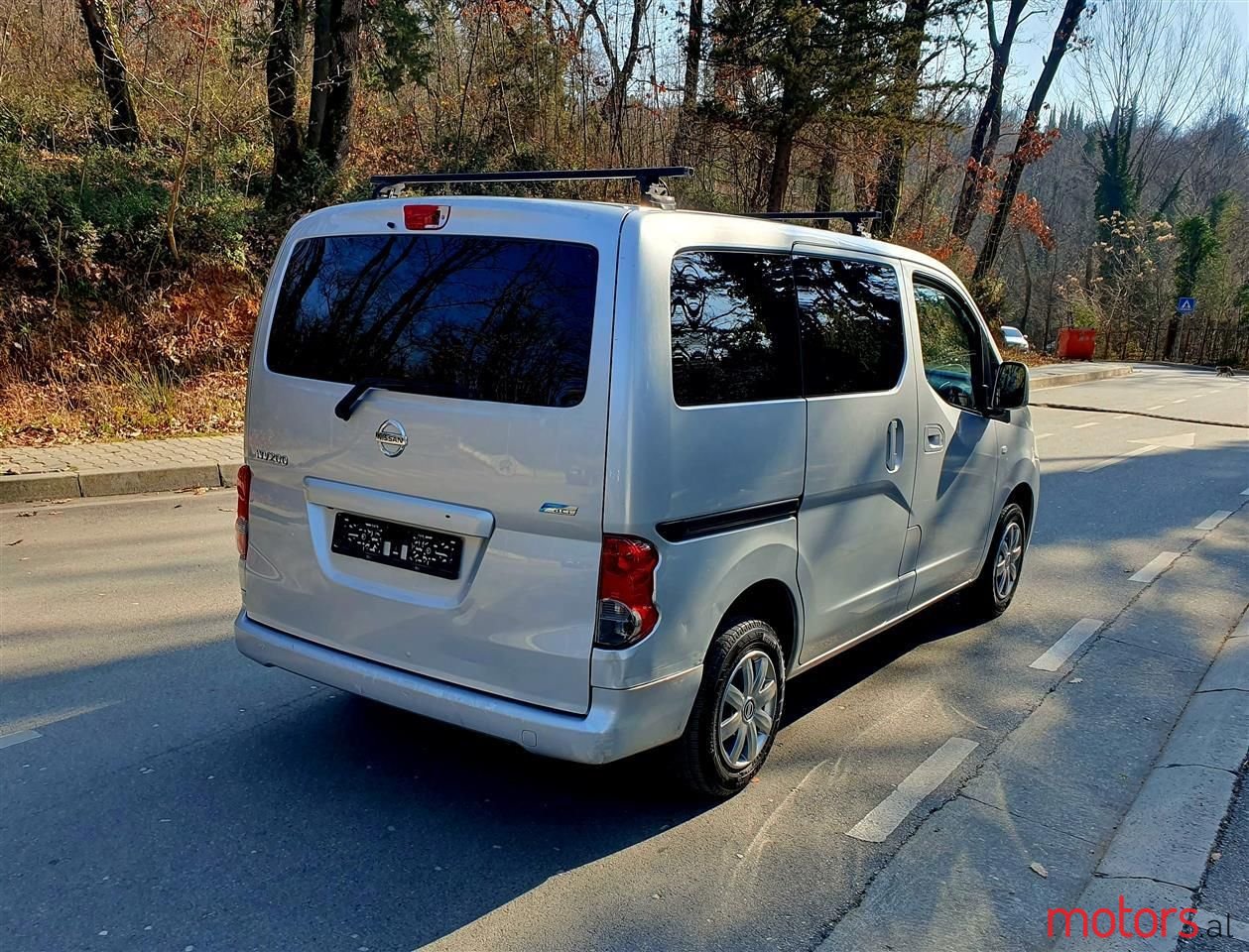 2010' Nissan NV200 photo #1