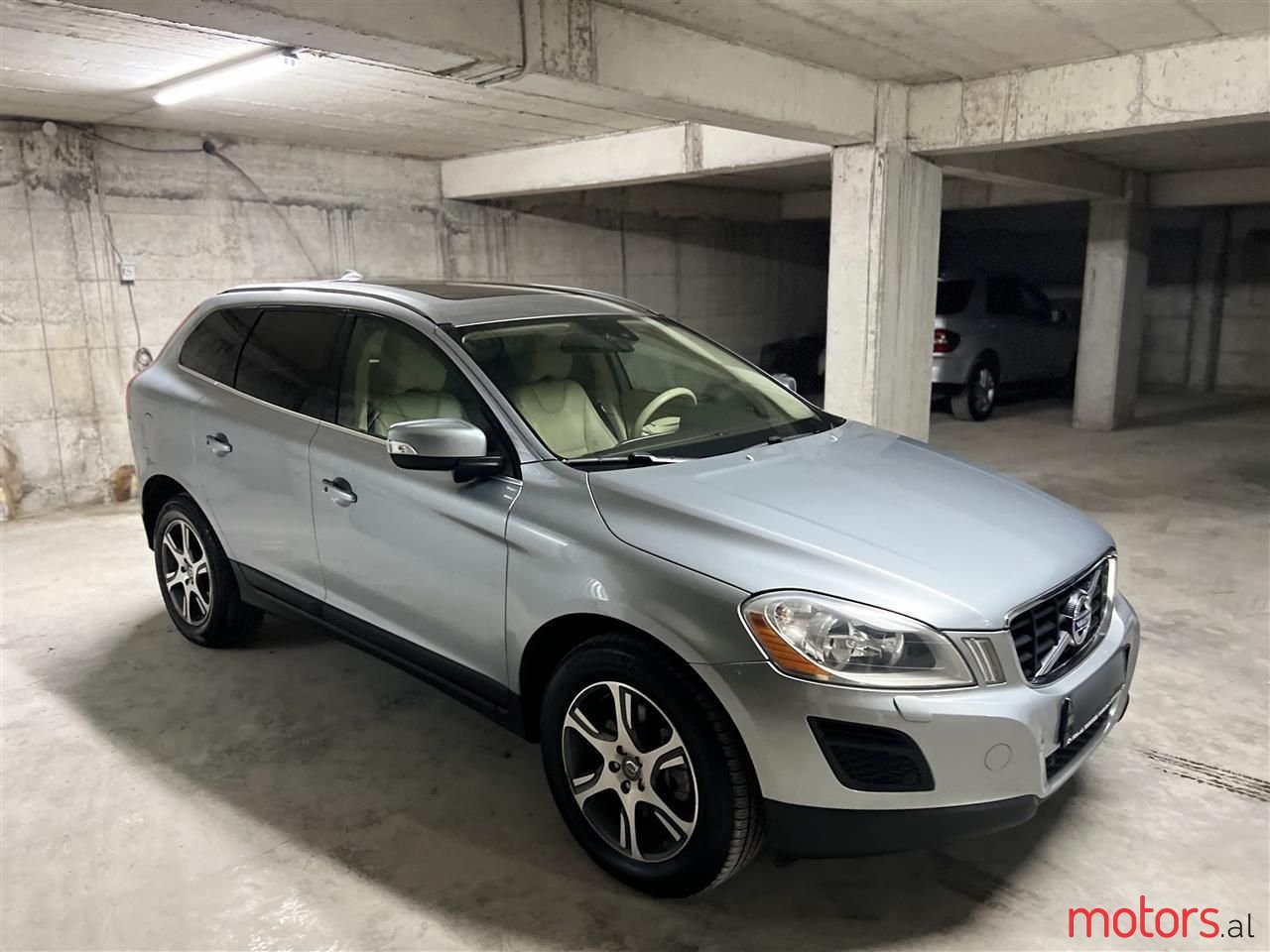 2011' Volvo Xc 60 photo #1