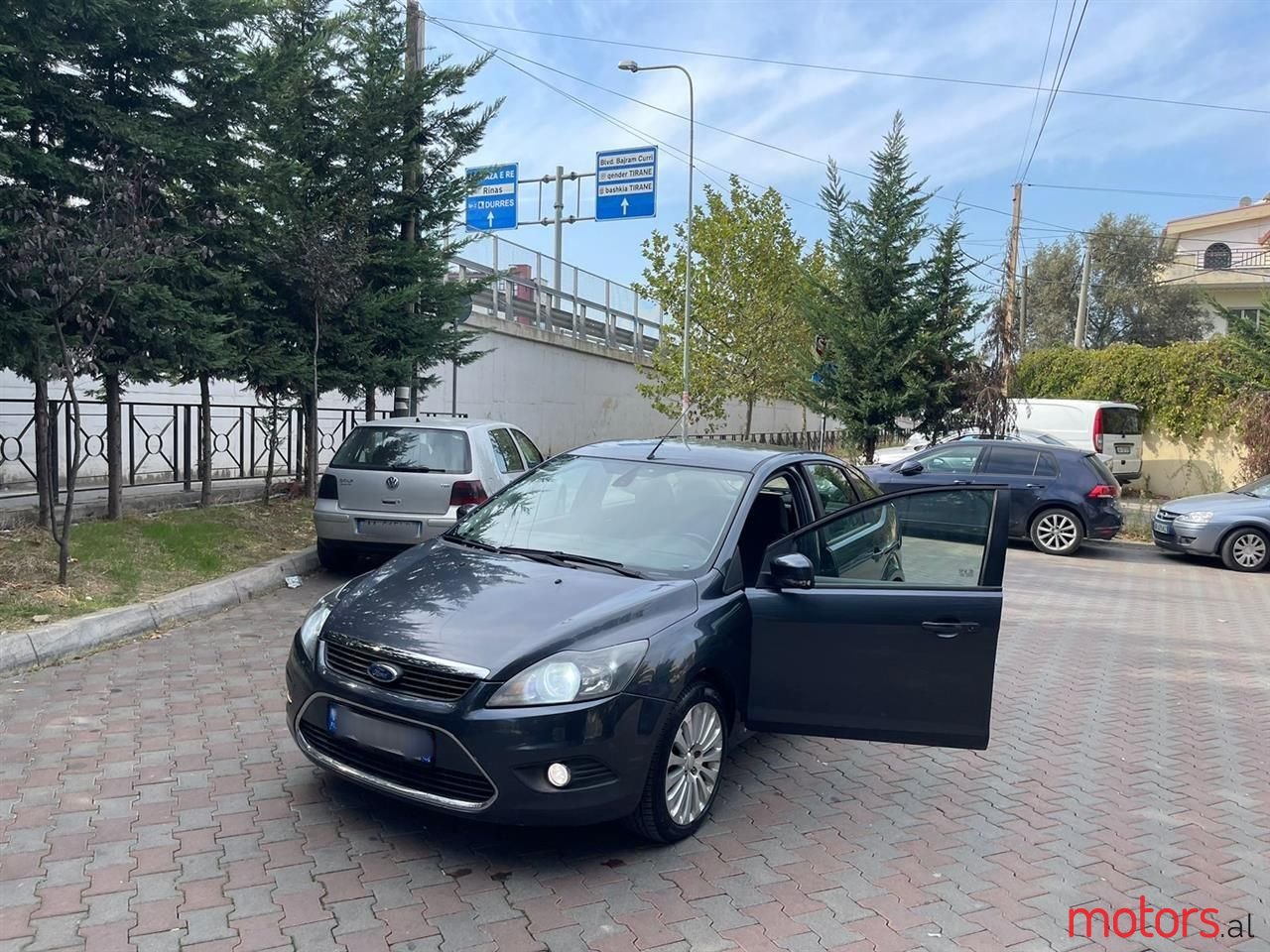 2009' Ford Focus photo #5