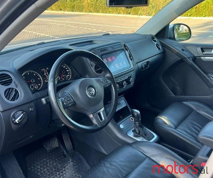 2013' Volkswagen Tiguan photo #4