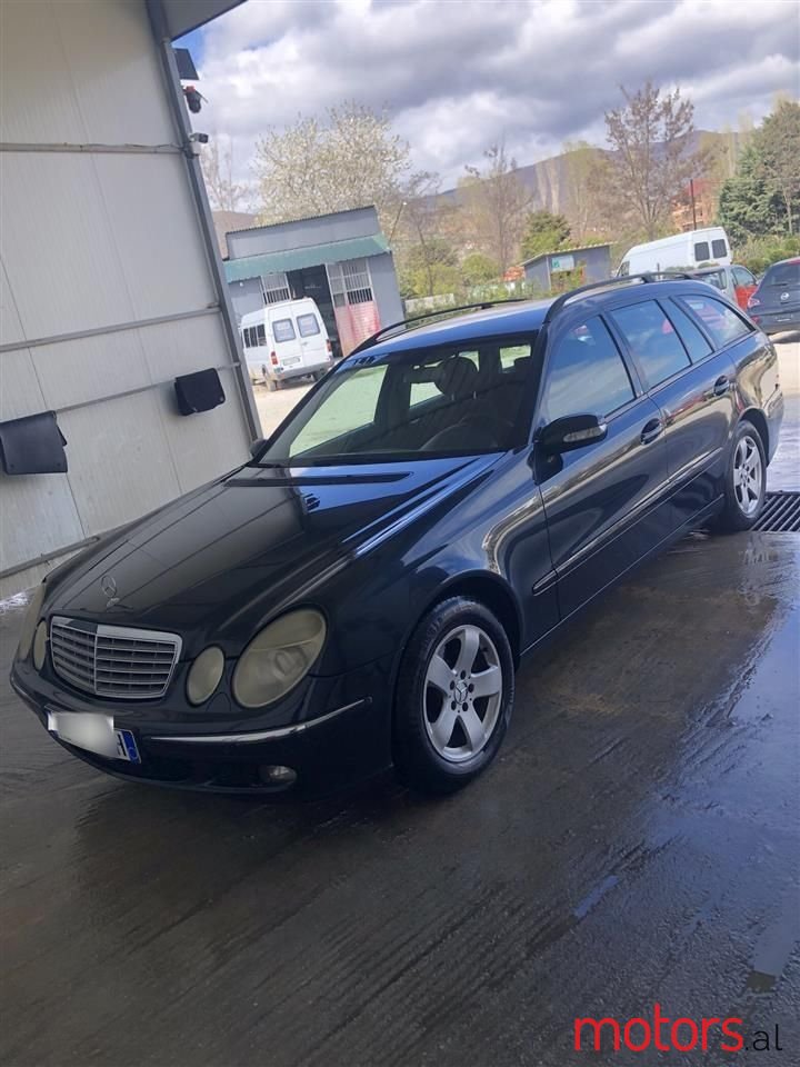 2006' Mercedes-Benz E 220 photo #1