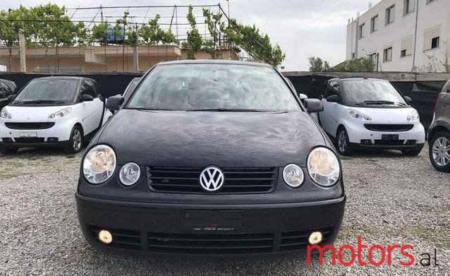 2004' Volkswagen Polo photo #3