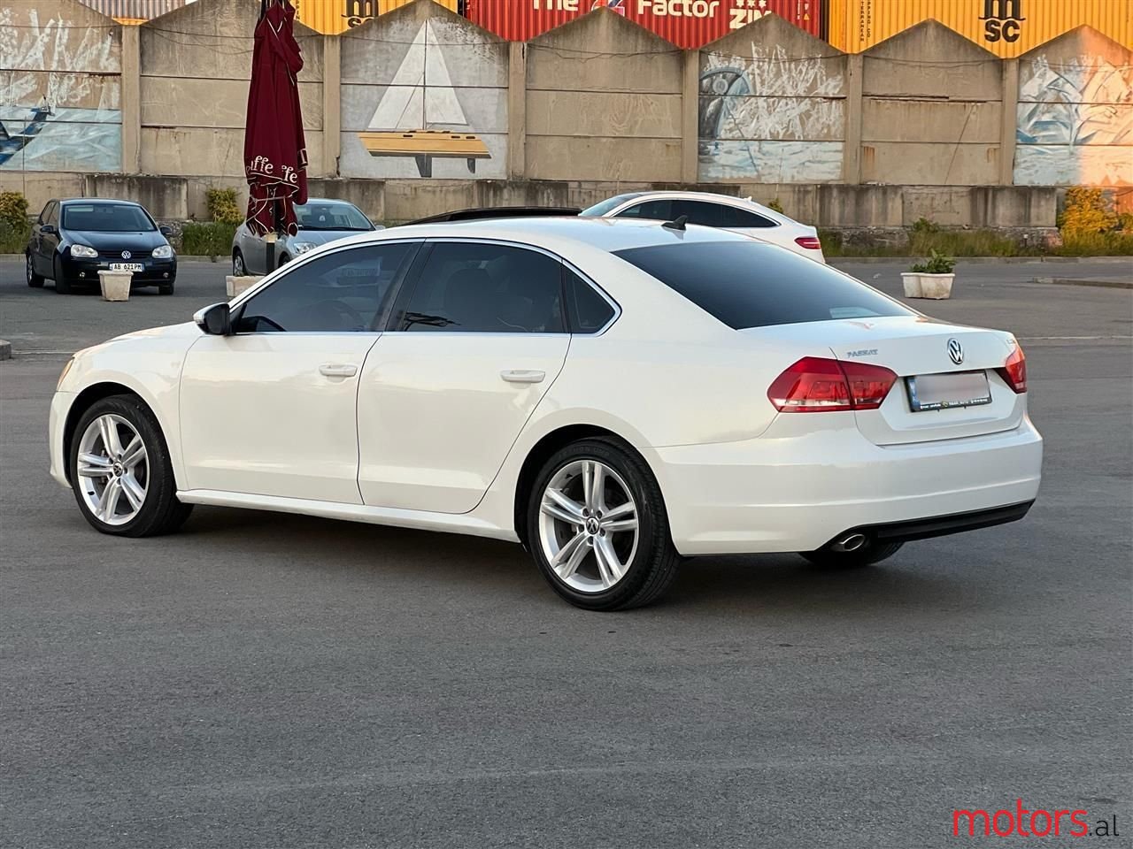 2014' Volkswagen Passat photo #3
