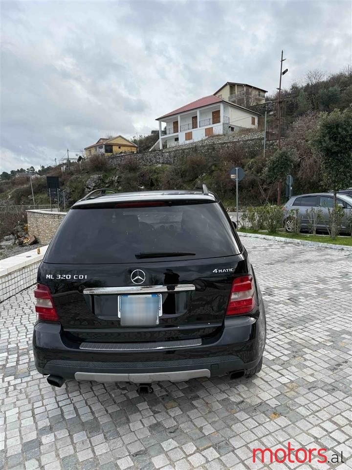 2008' Mercedes-Benz ML 320 photo #5