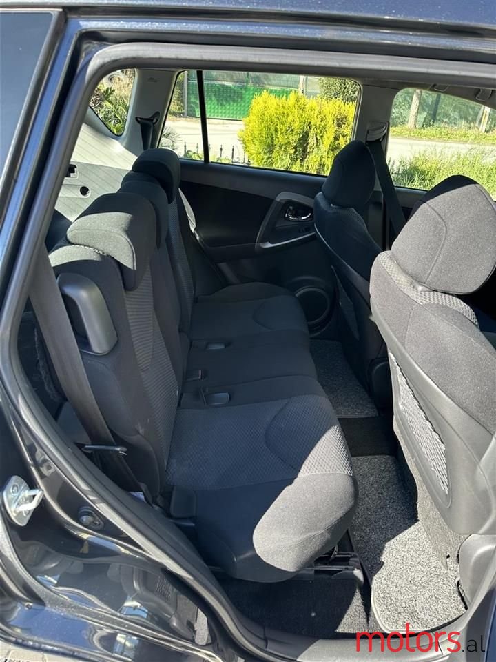 2006' Toyota RAV4 photo #5