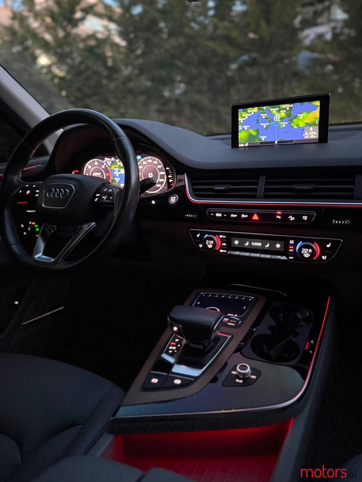 2016' Audi Q7 photo #6