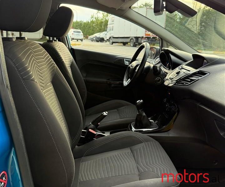 2013' Ford Fiesta photo #3